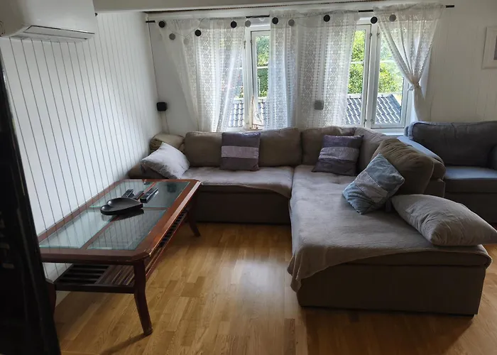 Sorlandshus Med 3 Soverom * 아렌달